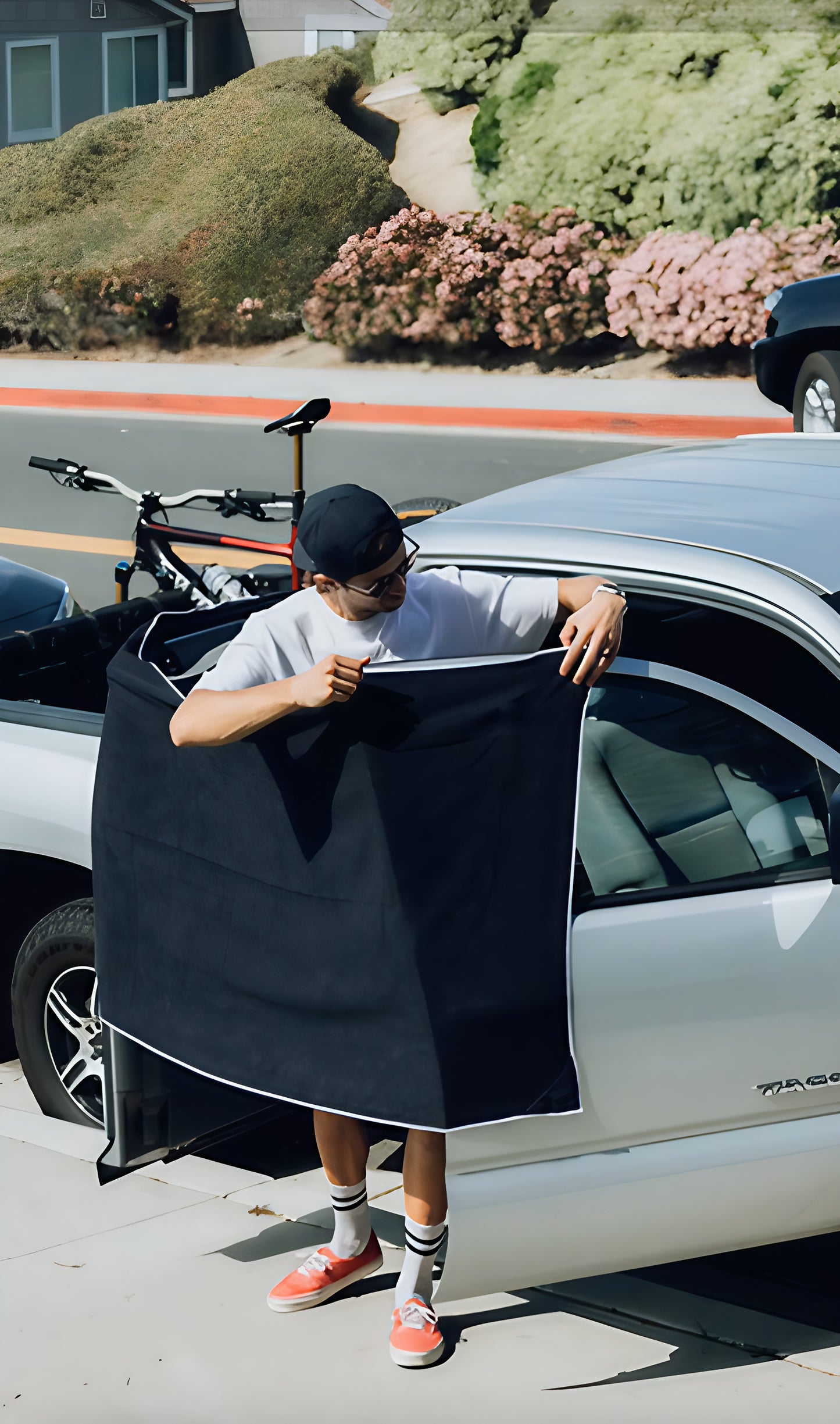 Cool-Summer Magnetic Towel